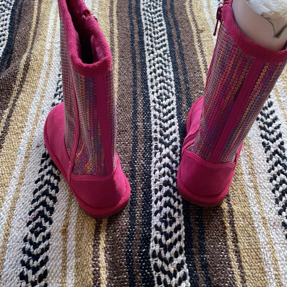 Boots - Picture 2 of 4